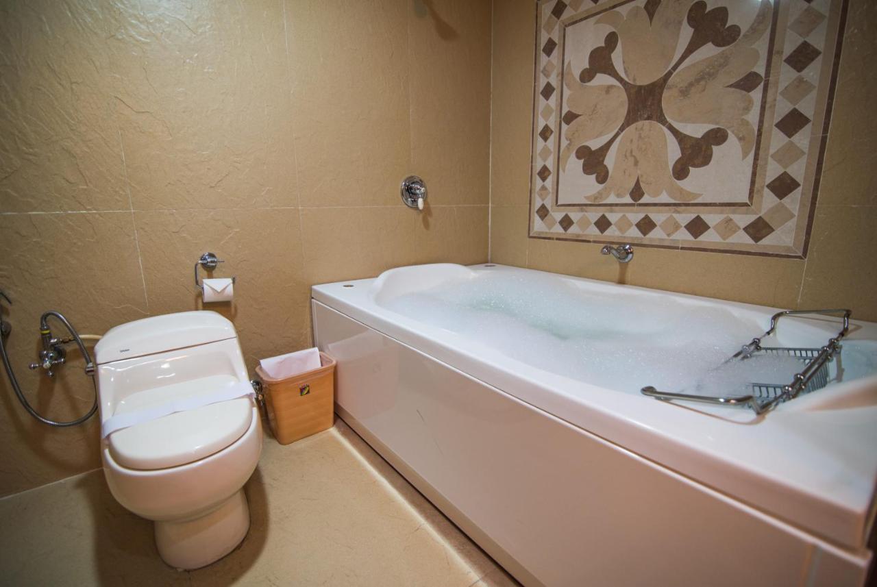 Sai Vishram Business Hotel Kammasandra Dış mekan fotoğraf