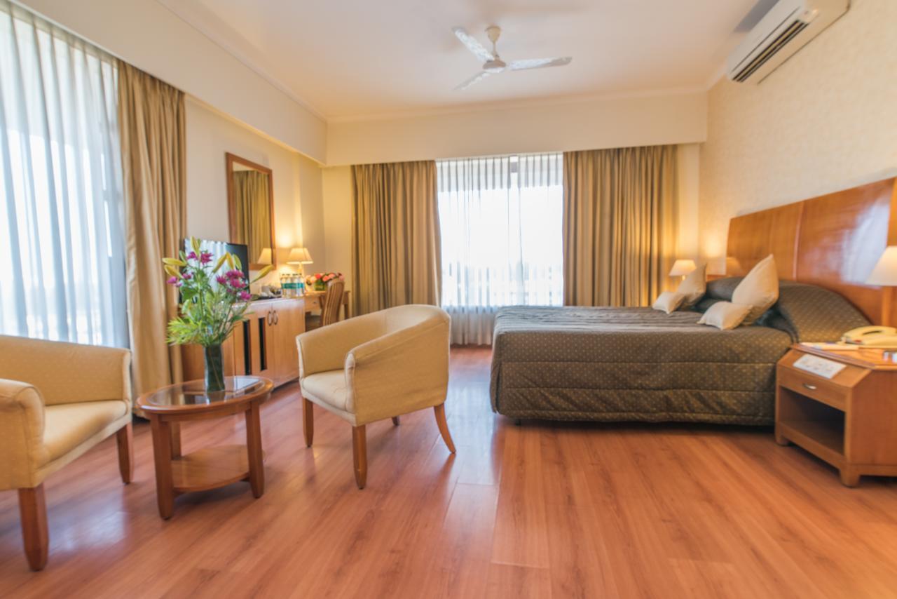 Sai Vishram Business Hotel Kammasandra Dış mekan fotoğraf